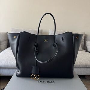 Balenciaga Hamptons XL